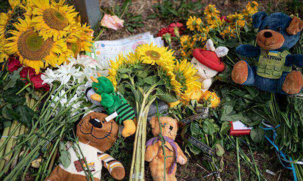 Ukraine Grieves Death Of 4-Year-Old Girl After Russian Missile Attack!